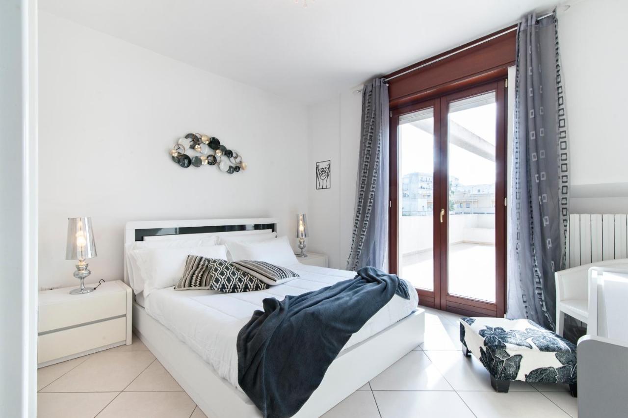 Casa Mabel Terrace - Sit Apartment Lecce Exteriör bild
