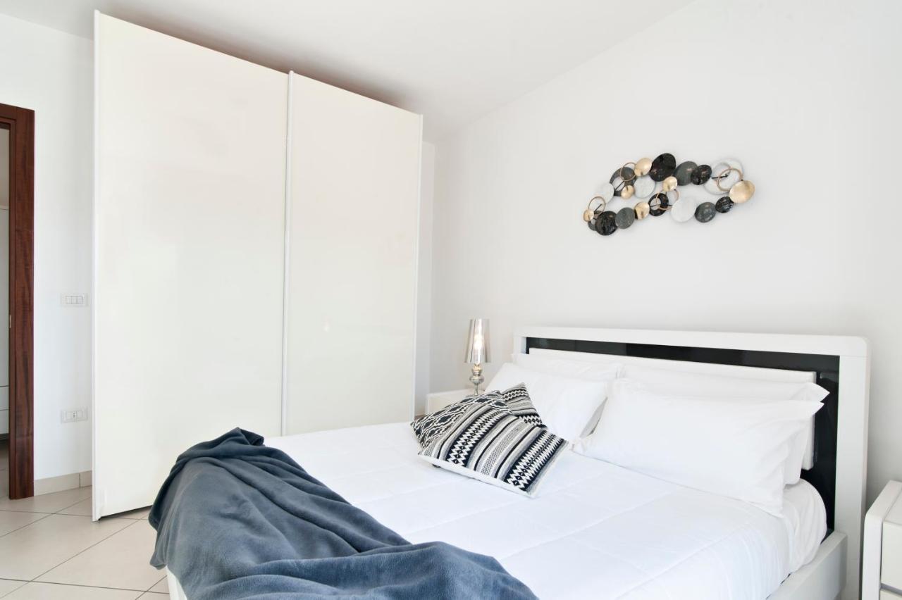 Casa Mabel Terrace - Sit Apartment Lecce Exteriör bild